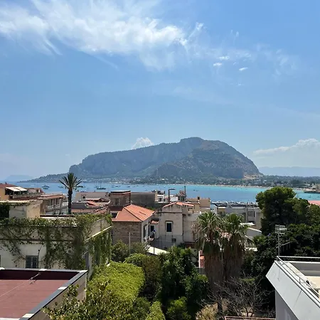 Mondhello A 2 Passi Dal Mare * Palerme